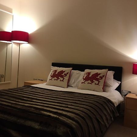 Cardiff Bay Luxury Apartment Bagian luar foto