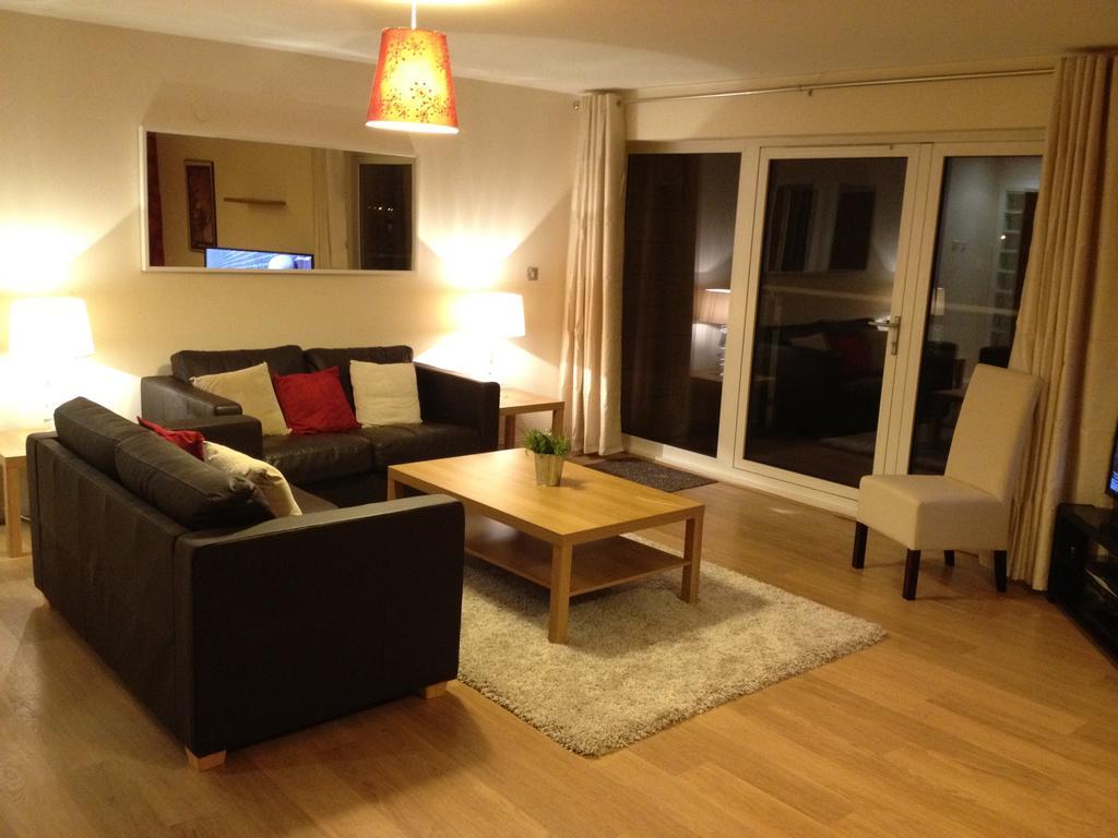 Cardiff Bay Luxury Apartment Bagian luar foto